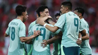 México pasa por encima al Internacional de Porto Alegre