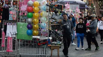 Ambulantes invaden el Centro Histórico de Puebla pese a operativos de desalojo