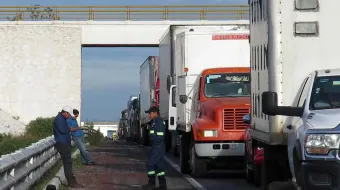 Criminales burlan vigilancia del Ejército, Guardia Nacional y Marina pasa asaltar a camioneros