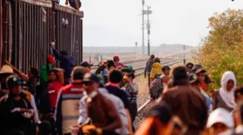 Gobierno de Puebla pagará la renta de casa un año a poblanos deportado