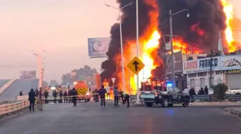 Incendio en una bodega cerca de la Central de Abasto genera alarma en Puebla