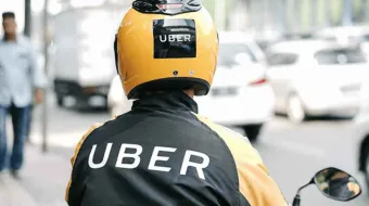 La Secretaría de Movilidad denunció a UBER por su servicio de moto-taxi