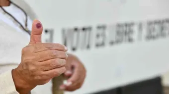 Los ciudadanos deben decidir una reelección, no una reforma, dijo Marcos Castro