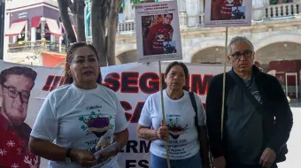 Familia pide ayuda a la FGE para buscar a joven en predio de Amozoc