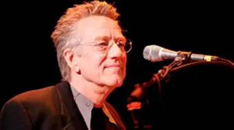 El viaje sonoro de Ray Manzarek por Carmina Burana