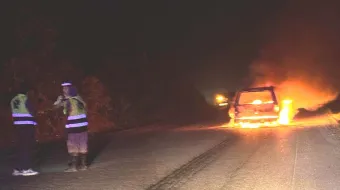 Queman camioneta en la autopista México-Tuxpan