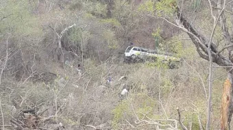 Autobús cae a Barranco en Tehuitzingo; reportan múltiples víctimas