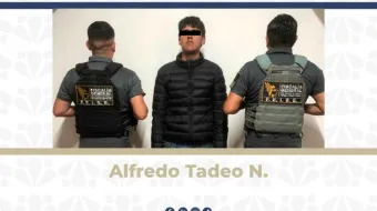 Cateo de la FGE en Ahuazotepec asegura droga, arma y cartuchos; un detenido