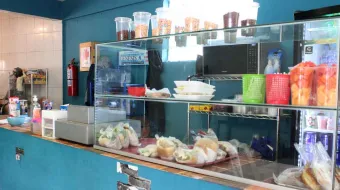 Convocan a operar tiendas escolares con menú saludable en escuelas públicas de Puebla