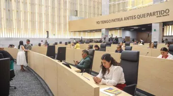 La Comisión de Gobernación aplicó madruguete para aprobar nepotismo y no reelección hasta 2030