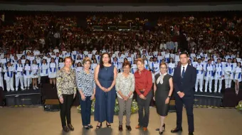 Los médicos nunca deben perder su sensibilidad y sentido humanitario: Rectora Lilia Cedillo