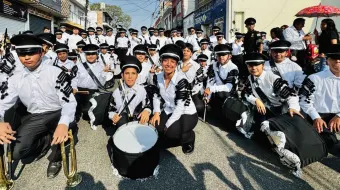 Secundaria Melchor Ocampo de Atlixco vuelve a brillar en el desfile del 5 de mayo