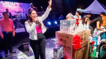 Tonantzin Fernández celebra a lo grande a las mamás cholultecas con la Fiesta Magnífica