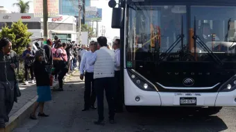 Constructores sugieren invertir en tren ligero en la capital