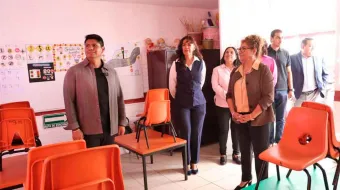 Entrega Omar Muñoz obras de rehabilitación en CAIC de San Lorenzo Almecatla