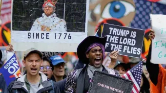 Miles protestan contra Donald Trump en EU durante desfile militar por el 250 aniversario del Ejército