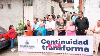 Rogelio López entregó obra en la colonia Petrolera de Huauchinango