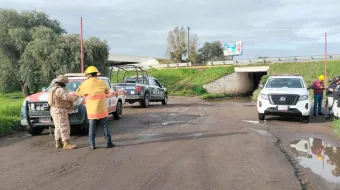  Fuga de gas por toma clandestina provoca desalojo de familias en límites entre Tlaxcala y Huejotzingo