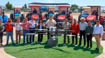 Gobierno de Puebla cumple un sueño: 27 módulos de maquinaria, drones y tractores