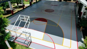 Ariadna Ayala entregó otra cancha escolar rehabilitada en Atlixco