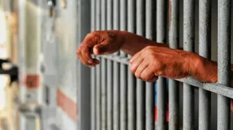 Fedrha Suriano propone reducir penas por ciberasedio y proteger libertad de expresión