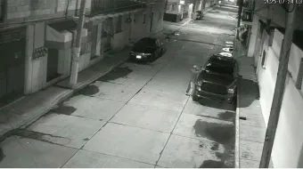 Captan en VIDEO robo de autopartes en el centro de Texmelucan; vecinos exigen vigilancia nocturna