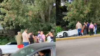 Mustang pierde el control y casi cae al río Atoyac en Texmelucan