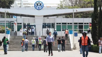 El gobierno estatal celebró la paz laboral en Puebla con acuerdo salarial en VW