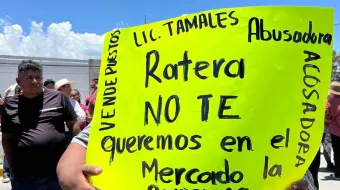 Bloquean caseta en Tehuacán por conflicto en Mercado La Purísima