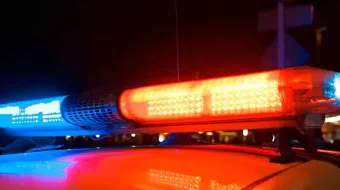 Fatal volcadura de tráiler en la carretera Izúcar de Matamoros–Acatlán deja un muerto
