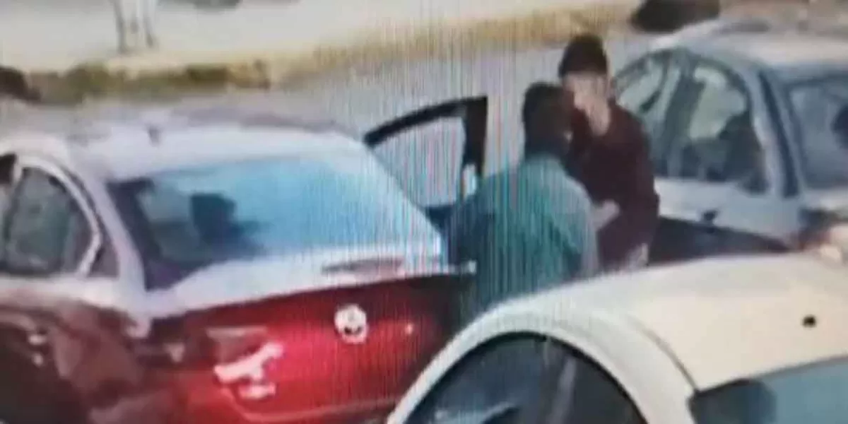 VIDEO. Cae sujeto que montó choque para asaltar a conductor en Tlalnepantla