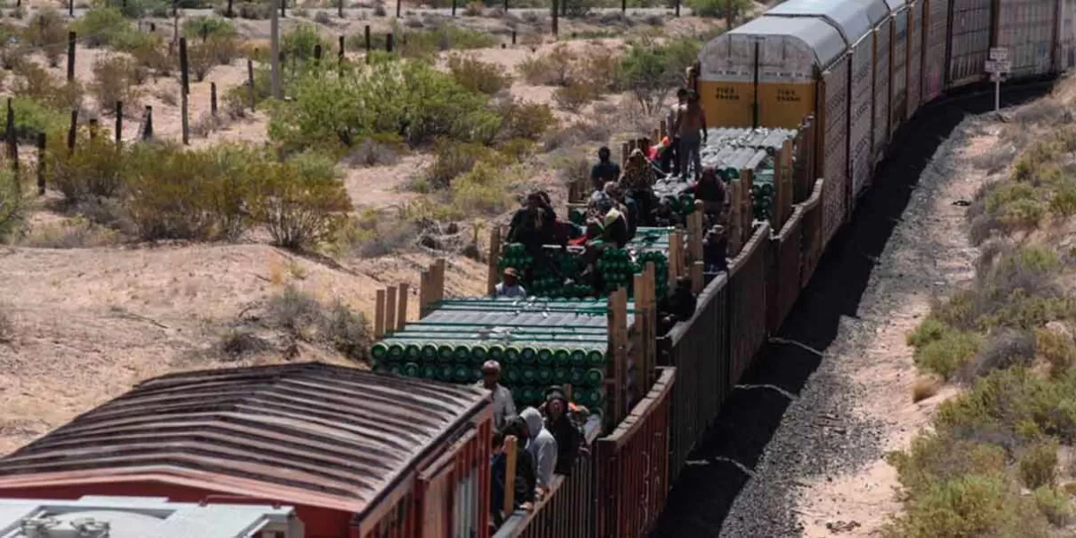 Ferromex suspende trenes para evitar que migrantes se suban