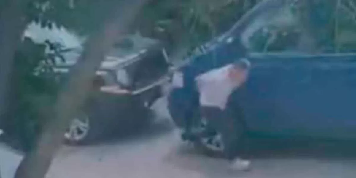 Ladrón escapa de la policía y es NOQUEADO por ciudadano en Coacalco