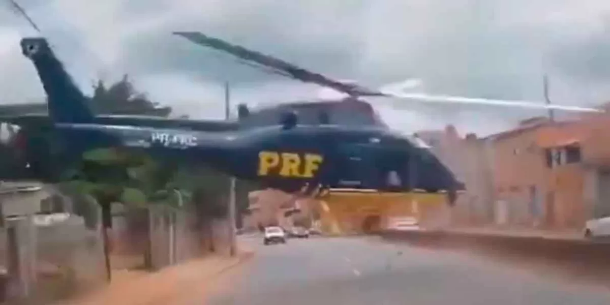 Helicóptero pierde el control y cae en vialidad de Brasil
