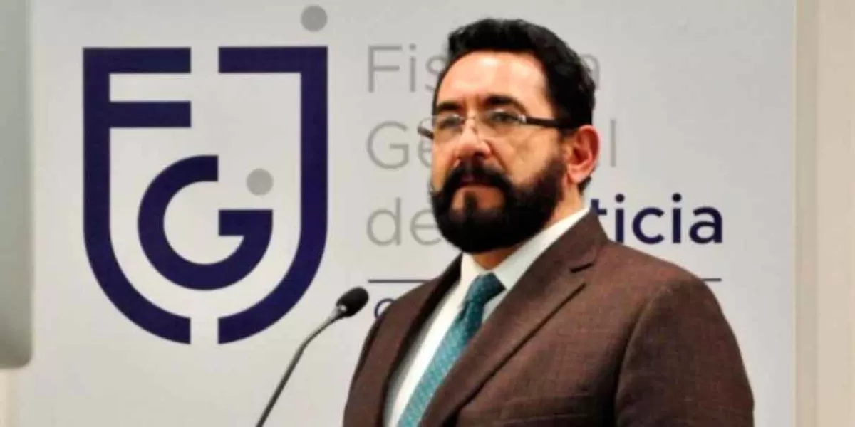 Ulises Lara, nuevo fiscal de CDMX, recibió título de abogado en 'fast track'