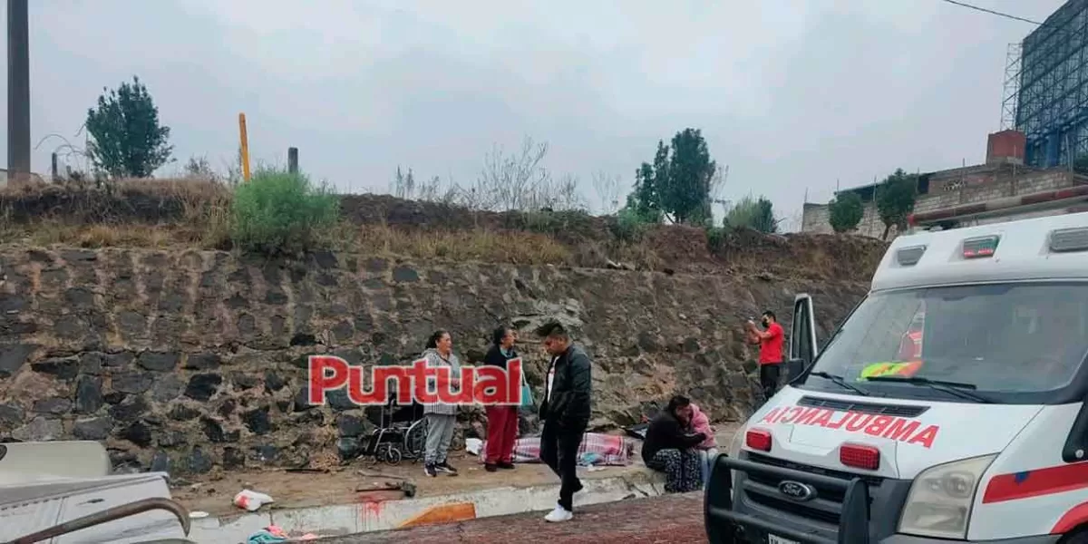 Choque en la México-Puebla deja un fallecido y cinco personas heridas