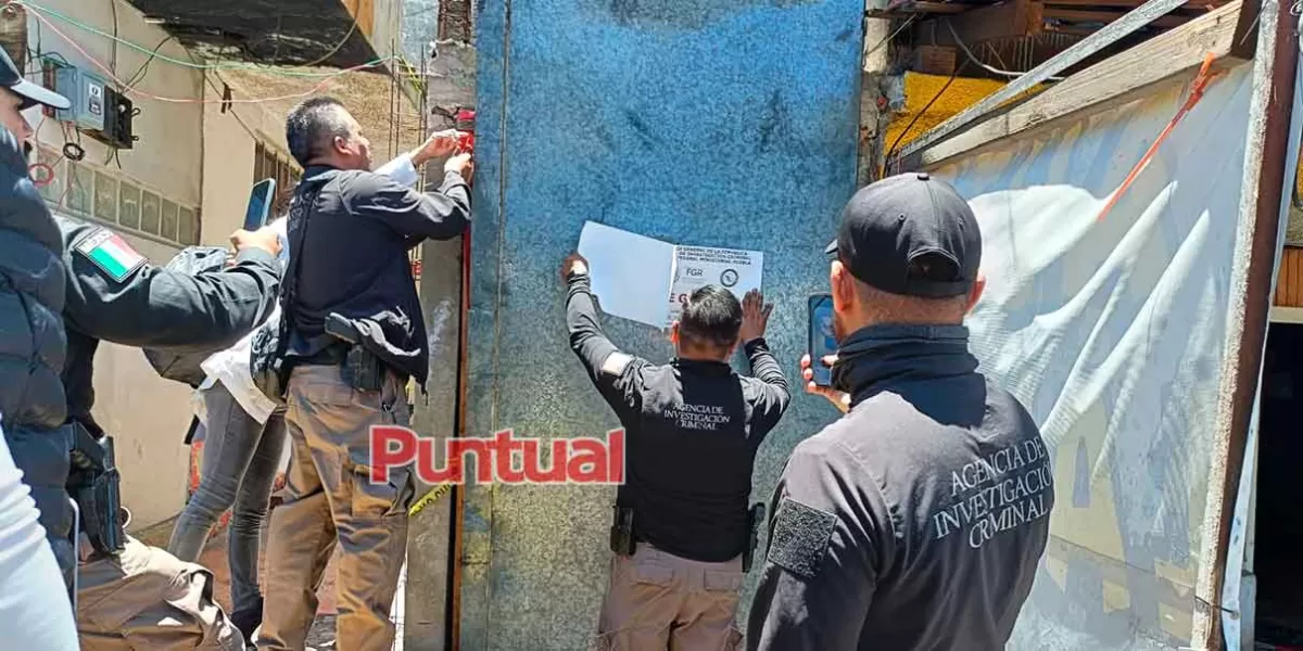 En Tlahuapan, autoridades decomisan bidones con combustible ilícito