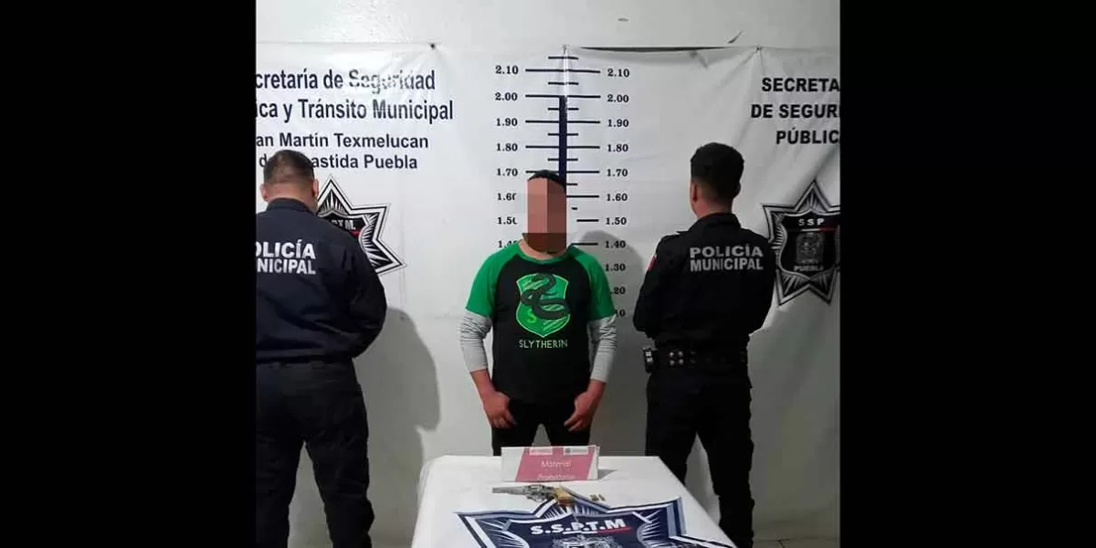 Policía municipal de Texmelucan arresta a sujeto por tener arma de forma ilegal