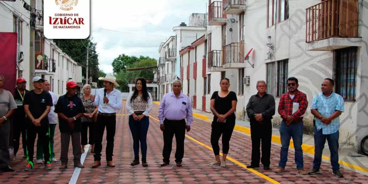 Dos colonias de Izúcar recibieron obras de adoquinamiento, drenaje, banquetas y luminarias