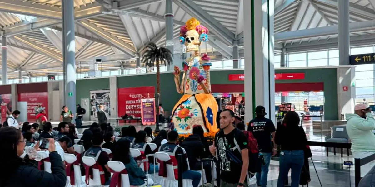 Atlixco decora con catrinas el Aeropuerto de Puebla 