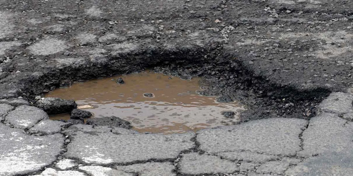 Con deuda y baches así la ciudad de Puebla 