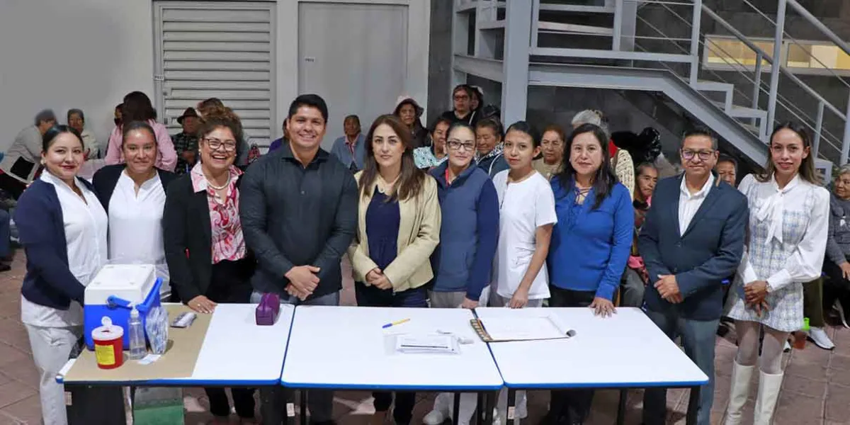 Se realiza jornada de vacunación para adultos mayores en Cuautlancingo 