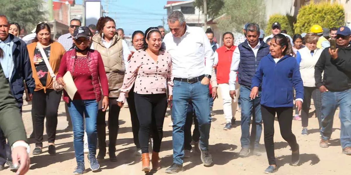 Pepe Chedraui atiende vialidades en juntas auxiliares de Puebla