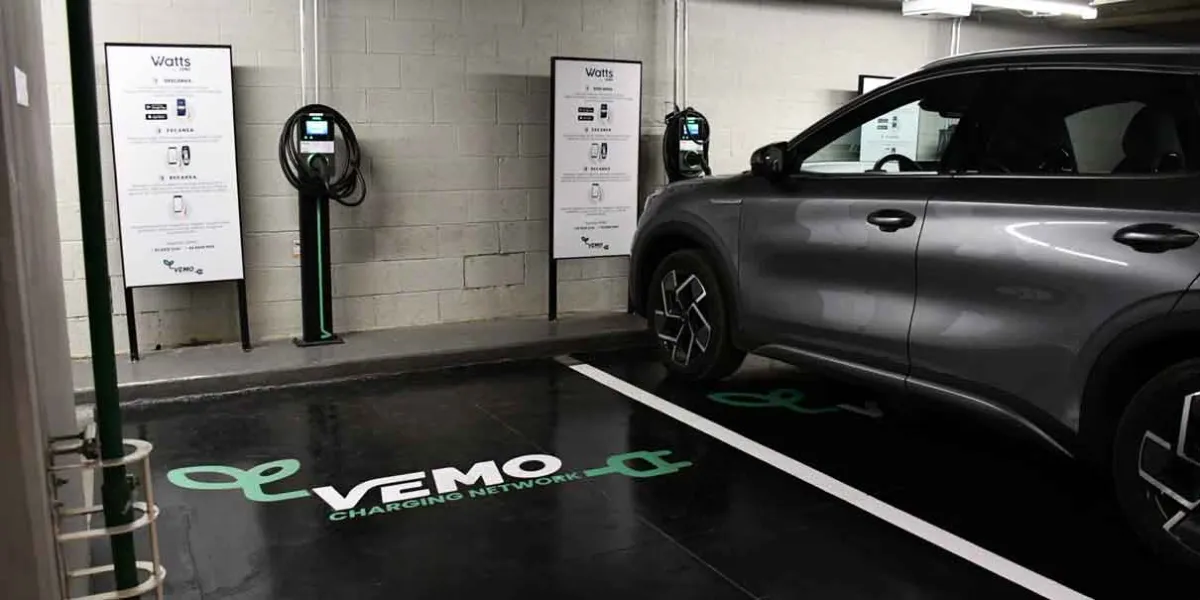 Por una movilidad limpia, VEMO instaló electrolineras en Puebla