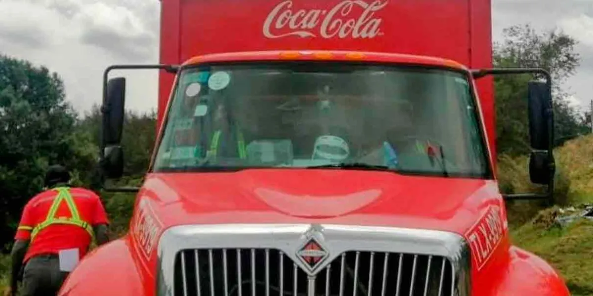 Amagan y asaltan a trabajadores de Coca Cola en El Verde 