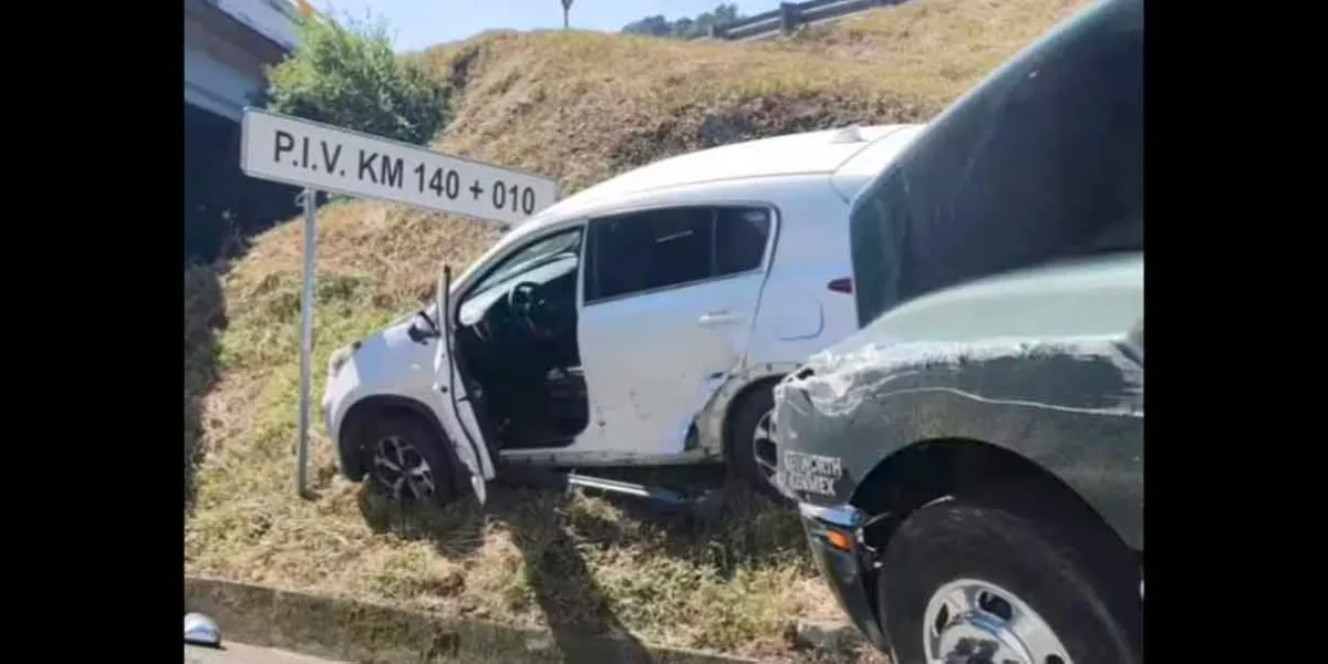 Accidente en la México-Tuxpan deja daños materiales y cierre parcial de la vía