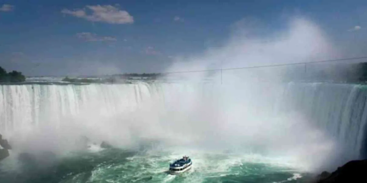 Madre se mata en las cataratas del Niágara, salto junto con sus dos hijos, una era bebe 