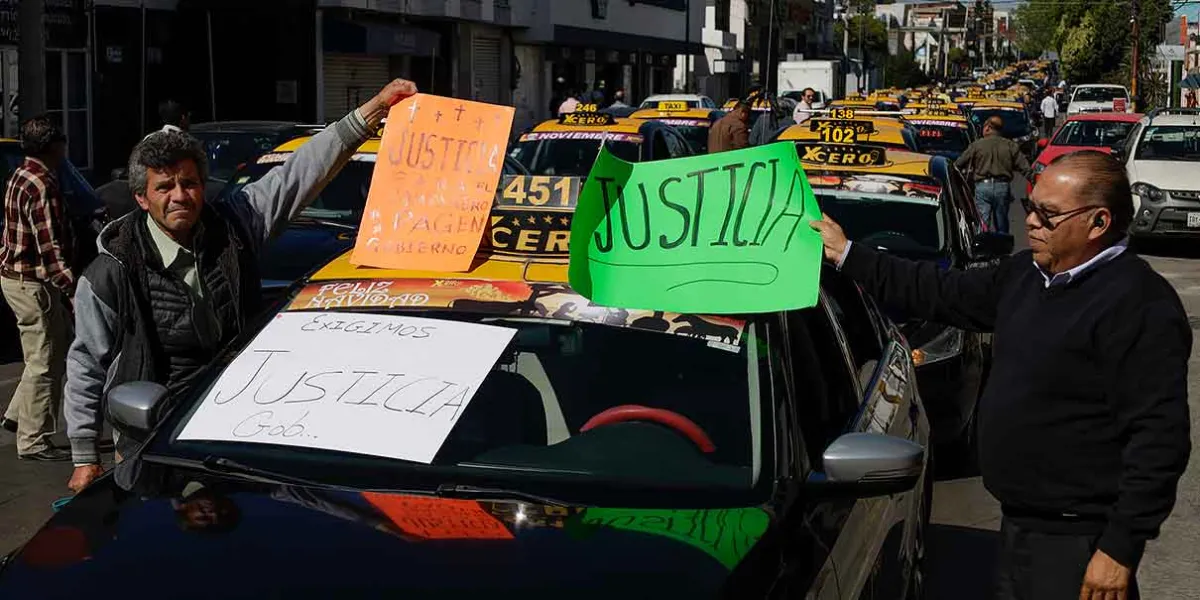 Familiares exigen justicia para taxista fallecido tras choque con patrulla en Puebla