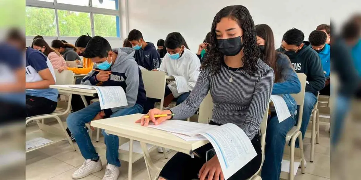 Va Claudia Sheinbaum  por la creación de 40 mil nuevos espacios de preparatoria 