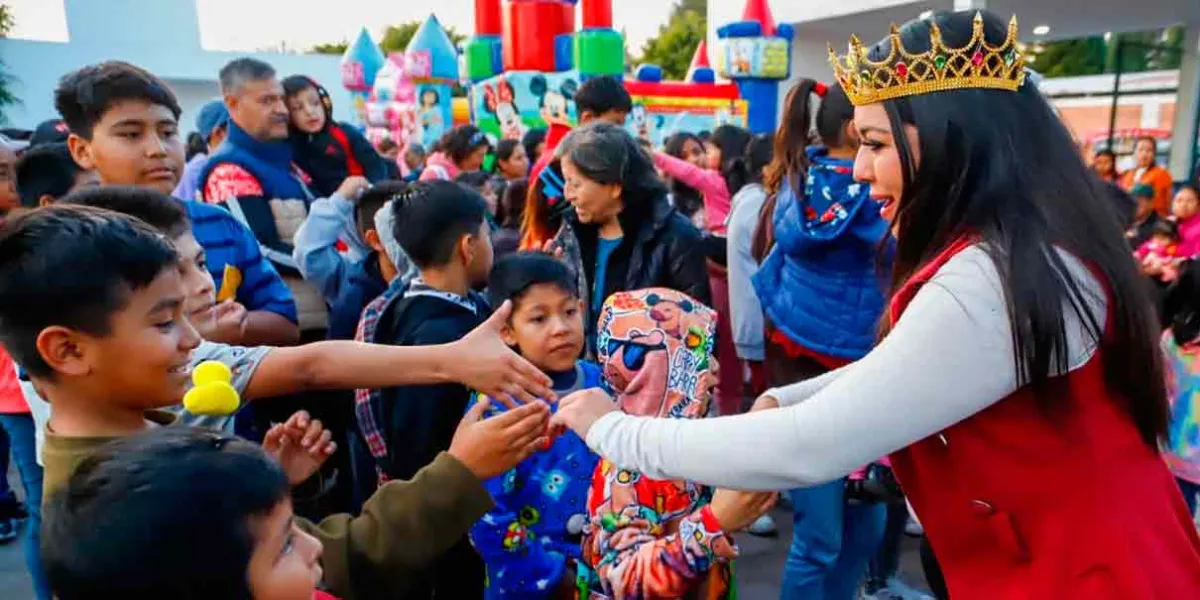 Miles de niños recibieron juguetes en Cholula durante la Caravana de la Esperanza